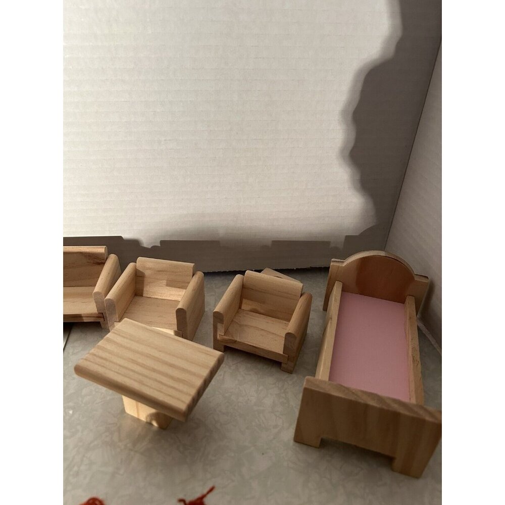 Wooden Dollhouse Furniture, 3 Wood Dolls, 1 Dog, And 1 Cat/ 16 Pieces In All - Picture 4 of 9